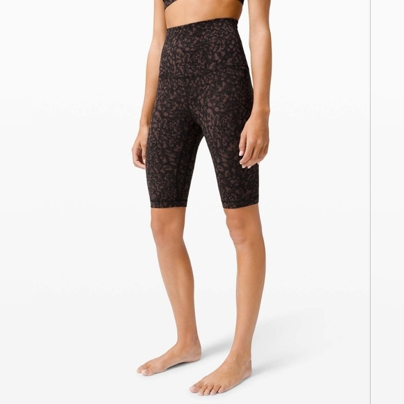 lululemon athletica Pants - lululemon athletica Black and Brown Camo Patterned Bike Shorts..size:4